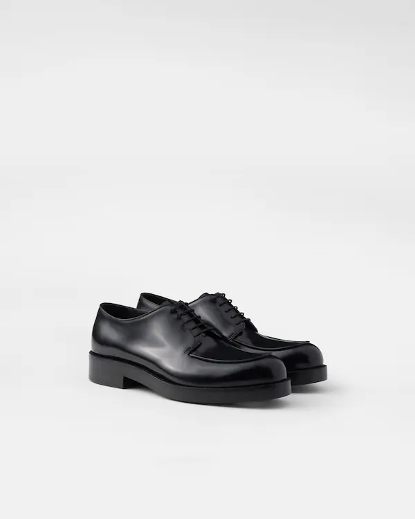 Sapatos derby em couro escovado