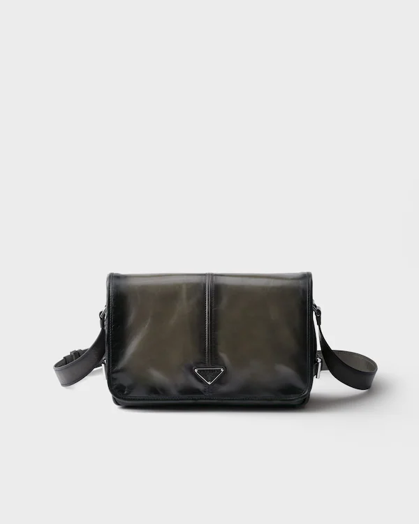 Bolsa de ombro em couro envelhecido